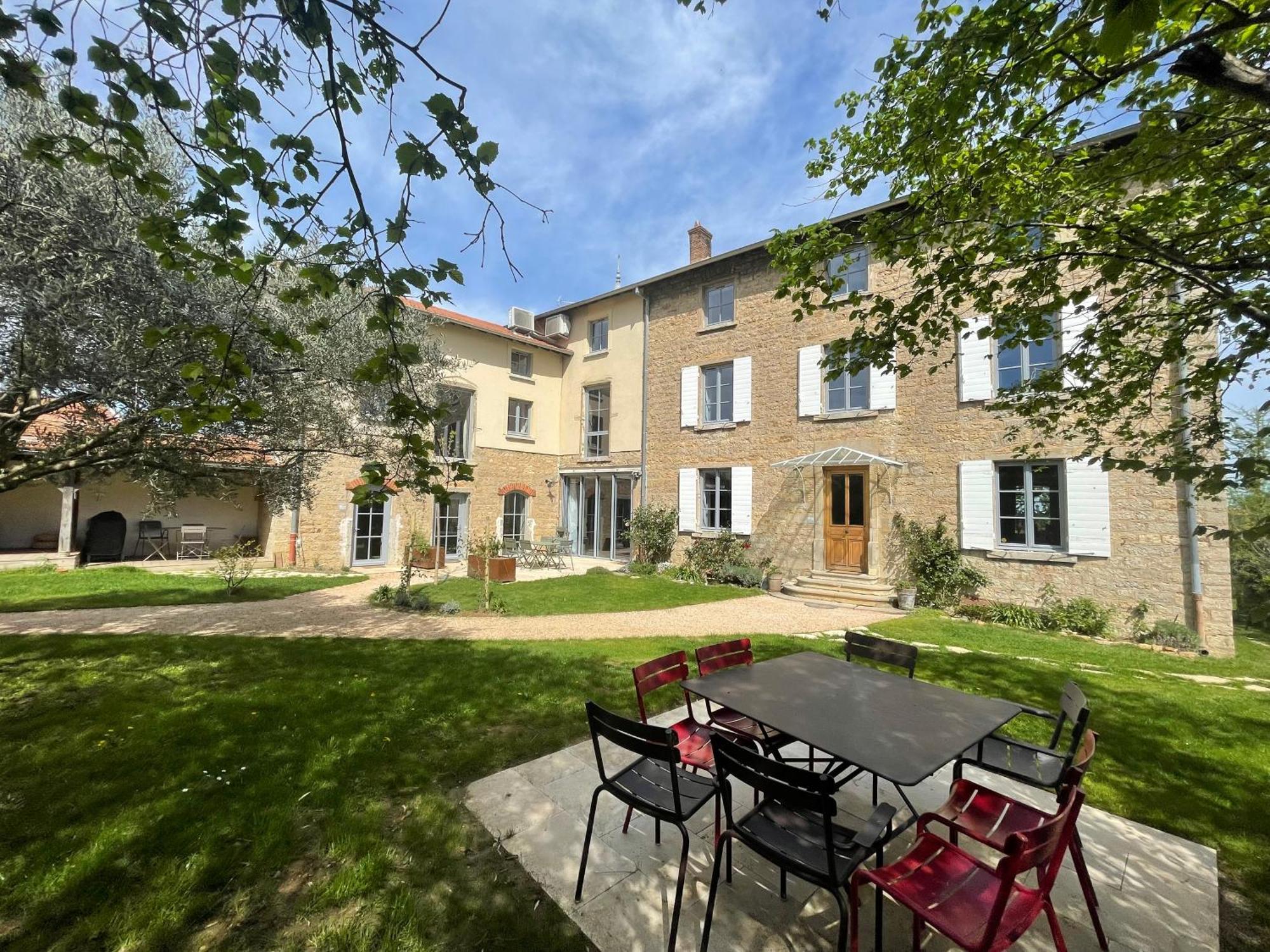 La Maison Des Monts D'Or Saint-Germain-au-Mont-dʼOr Buitenkant foto